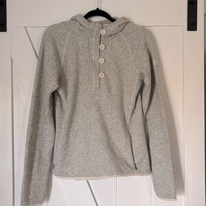 Women’s Large North Face fleece sweater